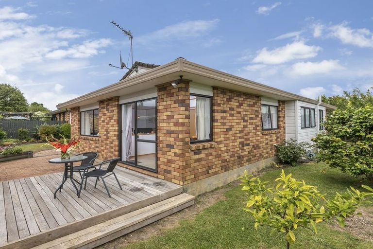 Photo of property in 14b Billabong Place, Botany Downs, Auckland, 2010