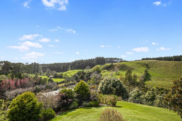 Photo of property in 211 Smart Road, Hillsborough, New Plymouth, 4372