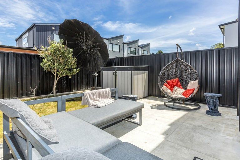 Photo of property in 8 Gloaming Lane, Wallaceville, Upper Hutt, 5018