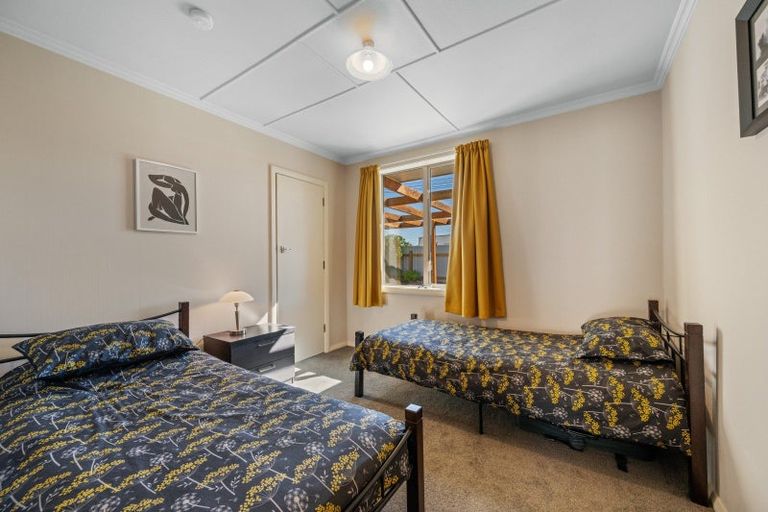 Photo of property in 3 Campbell Street, Alexandra, 9320