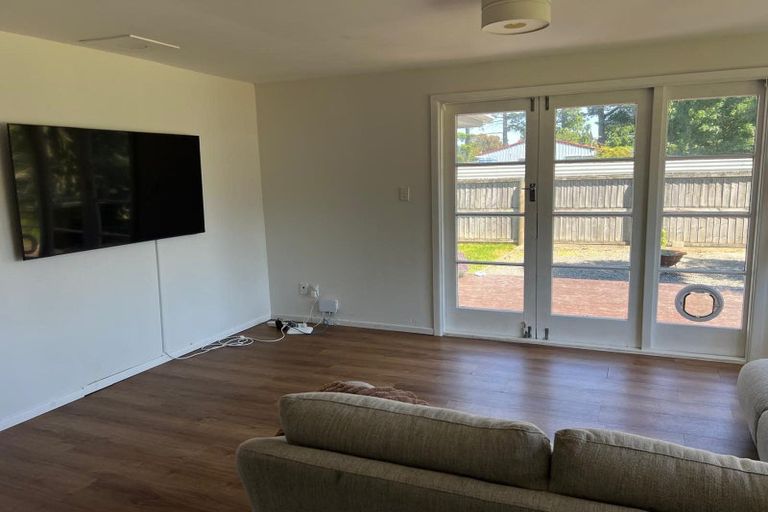 Photo of property in 13 Cross Street, Coalgate, 7673