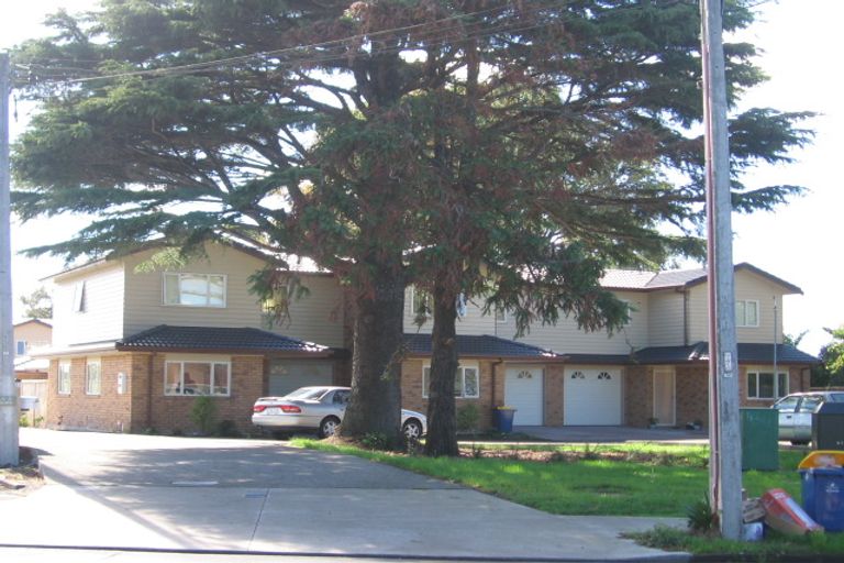 Photo of property in 1/31 Swanson Road, Henderson, Auckland, 0610