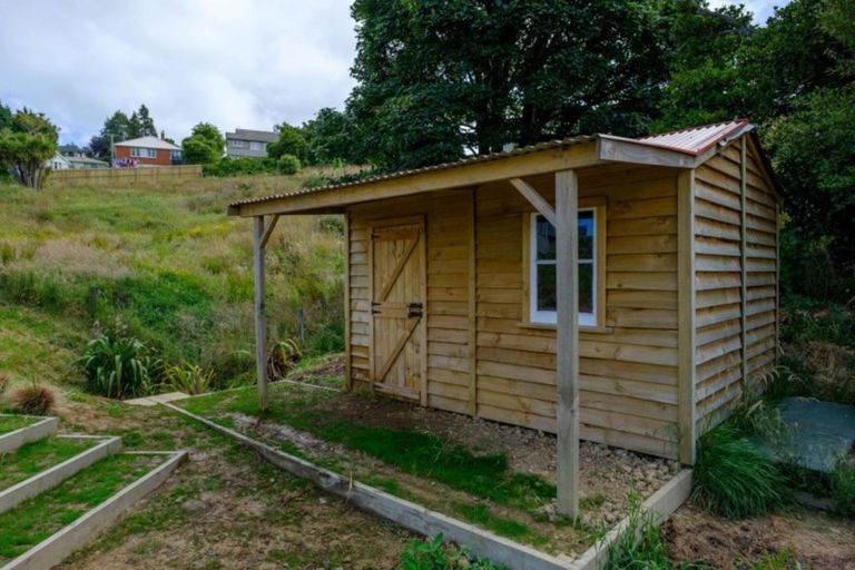 Photo of property in 17 Sretlaw Place, Brockville, Dunedin, 9011