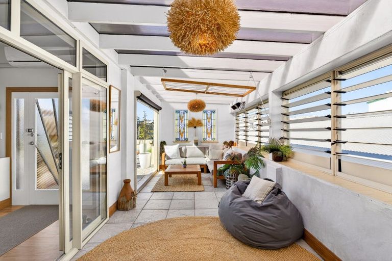 Photo of property in 153 Emerson Street, Napier South, Napier, 4110