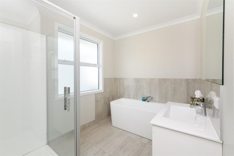 Photo of property in 10 Mcilwaine Place, Marton, 4710