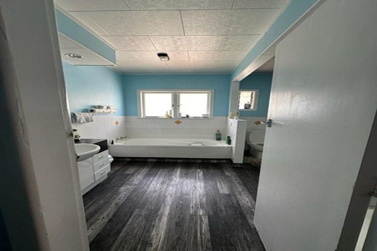 Photo of property in 16 Watson Place, Papatoetoe, Auckland, 2025