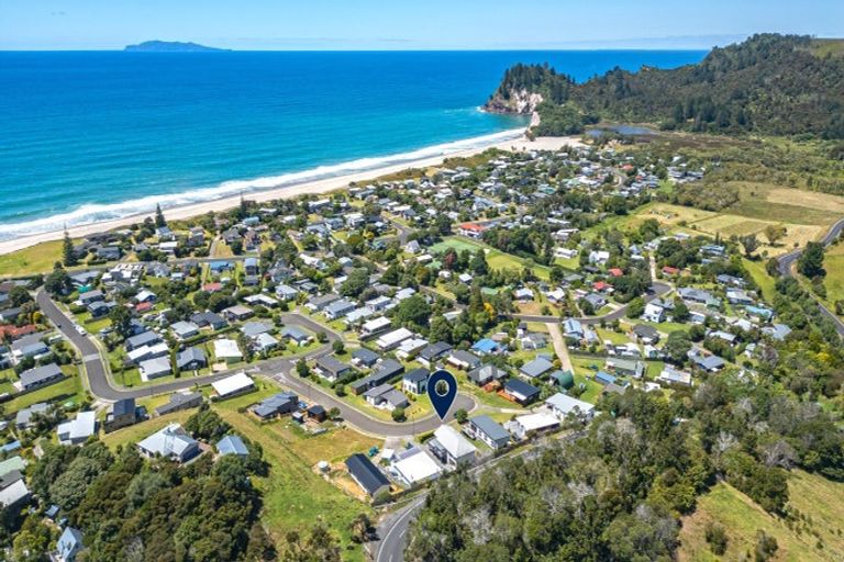 Photo of property in 18 Ross Place, Whiritoa, Whangamata, 3691