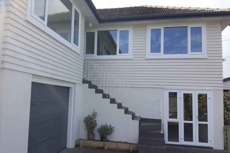 Photo of property in 2/17 Tristram Avenue, Forrest Hill, Auckland, 0620