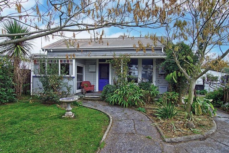 Photo of property in 19 Wrigley Street, Masterton, 5810