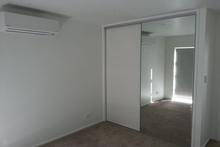 Photo of property in 36 Caribbean Drive, Unsworth Heights, Auckland, 0632