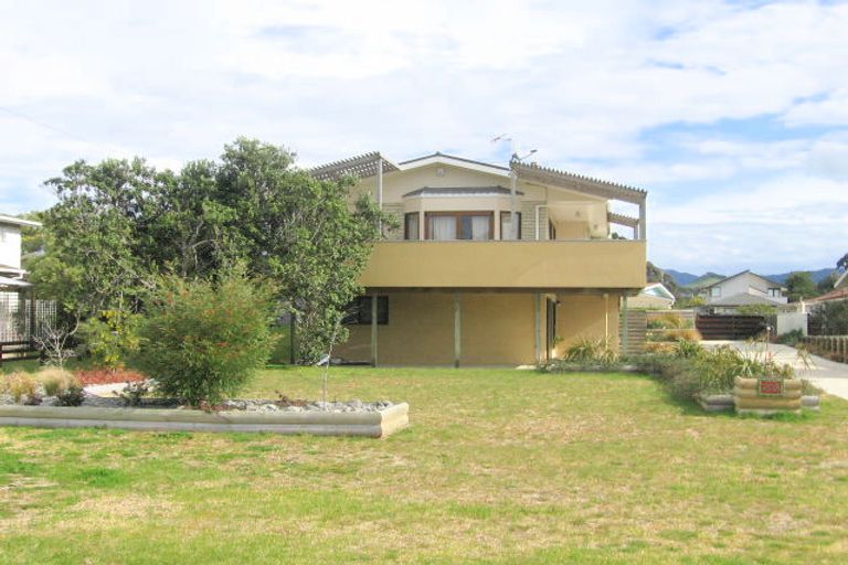 Photo of property in 203 Sylvia Road, Whangamata, 3620
