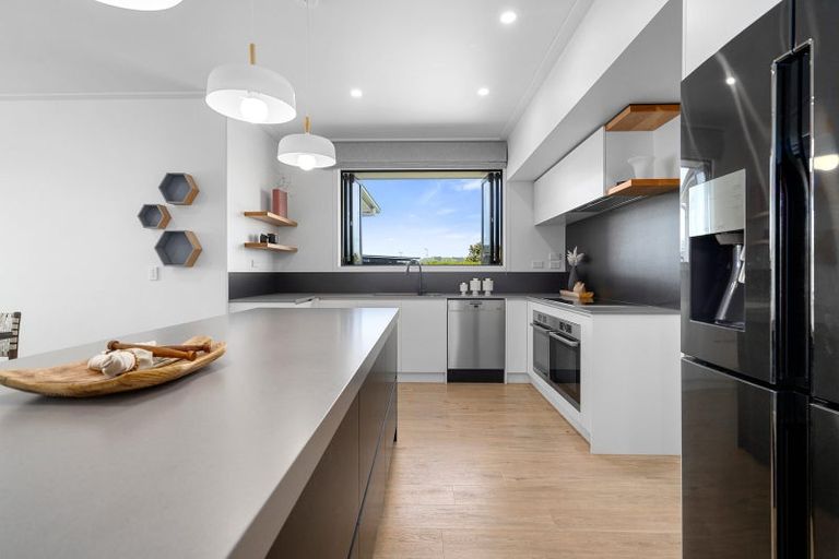 Photo of property in 2 Moemoea Place, Cambridge, 3434