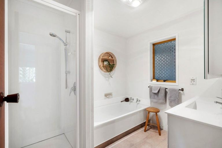 Photo of property in 55 Guppy Road, Greenmeadows, Napier, 4112