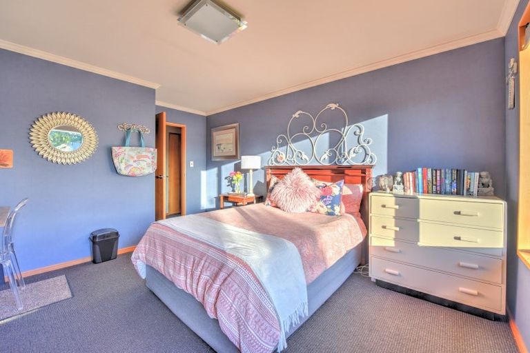 Photo of property in 6 Robina Place, Gore, 9710