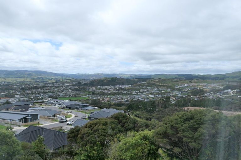 Photo of property in 11/30 Adventure Drive, Whitby, Porirua, 5024