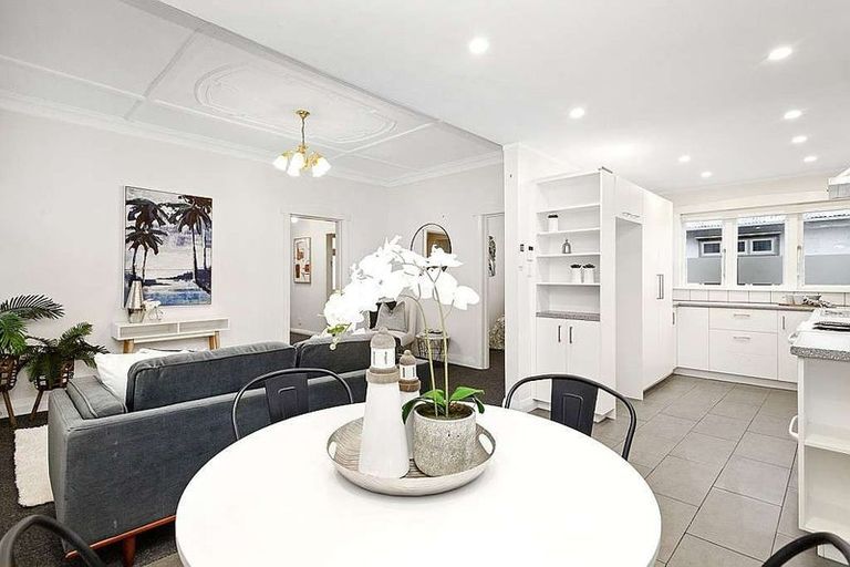 Photo of property in 18 Cudby Street, Woburn, Lower Hutt, 5011