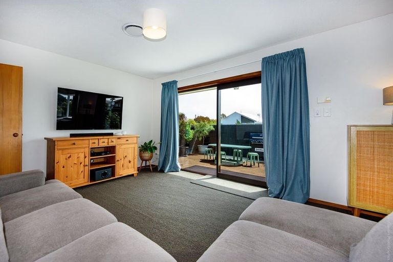 Photo of property in 85 Pacific Road, North New Brighton, Christchurch, 8083