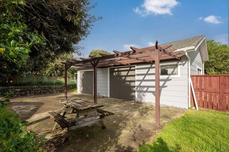 Photo of property in 36 Rodney Avenue, Te Horo Beach, Otaki, 5581