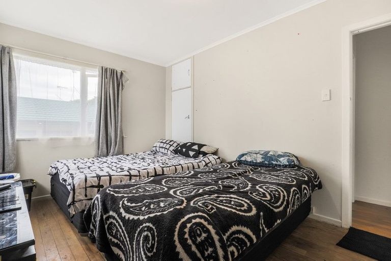 Photo of property in 13 Hyde Street, Manurewa East, Auckland, 2102
