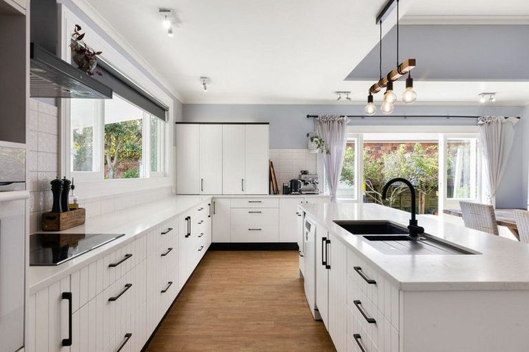 Photo of property in 18 Thornton Road, Cambridge, 3434