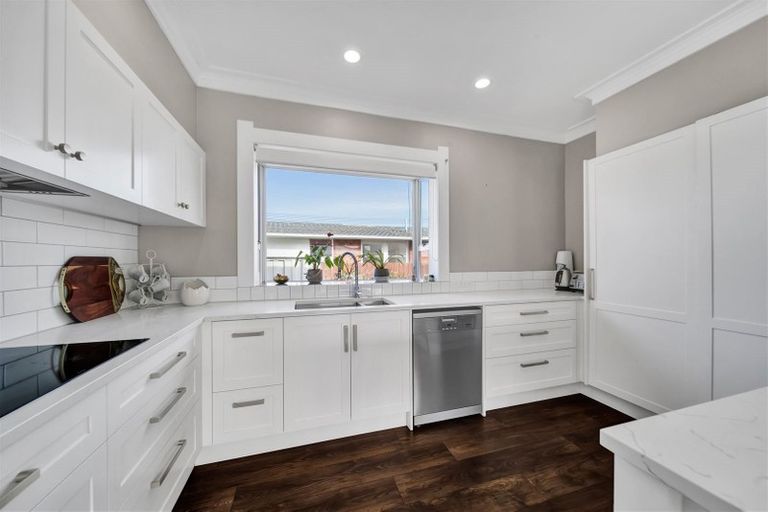 Photo of property in 45 Wilson Street, Hawera, 4610