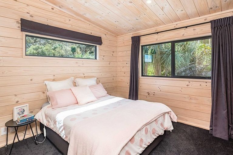 Photo of property in 214b Huia Street, Waikanae, 5391