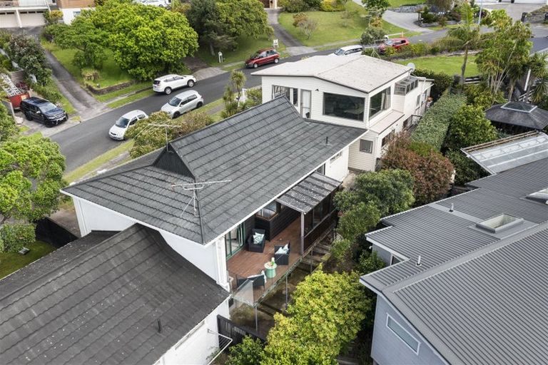 Photo of property in 1/18 Charles Dickens Drive, Mellons Bay, Auckland, 2014