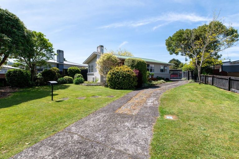 Photo of property in 3 Tawavale Street, Pukehangi, Rotorua, 3015