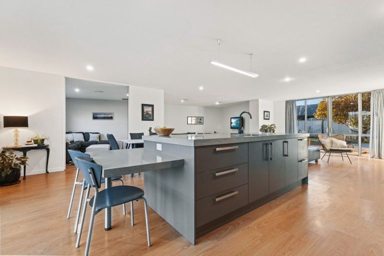 Photo of property in 9 Sunhaven Cove, Cromwell, 9310