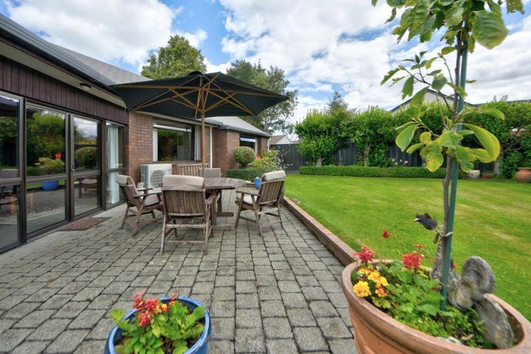 Photo of property in 1 Kerwood Place, Gore, 9710