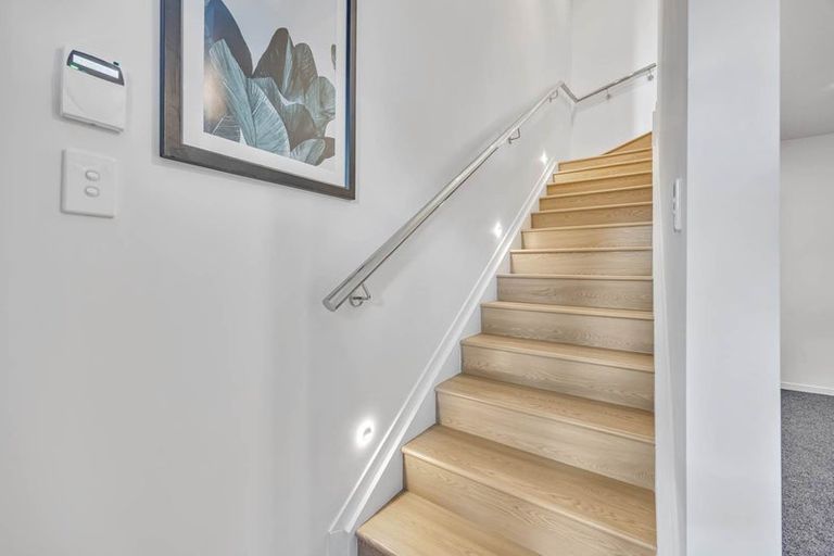 Photo of property in 252 Pakuranga Road, Pakuranga Heights, Auckland, 2010