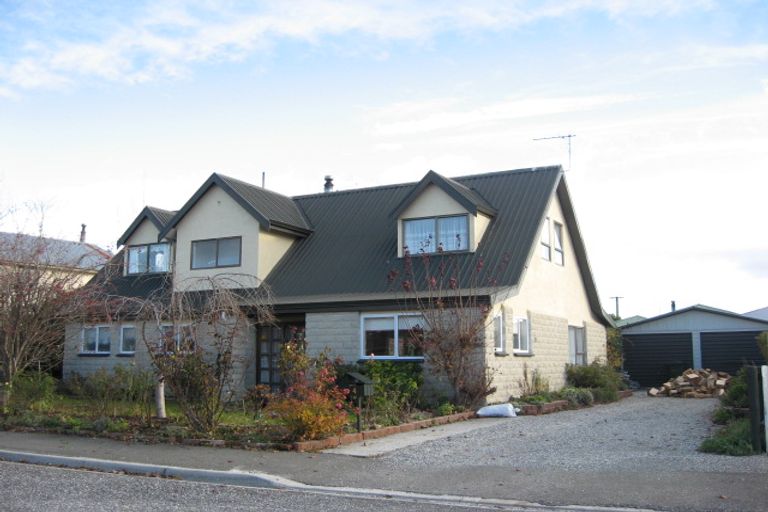 Photo of property in 4 Clutha Street, Alexandra, 9320