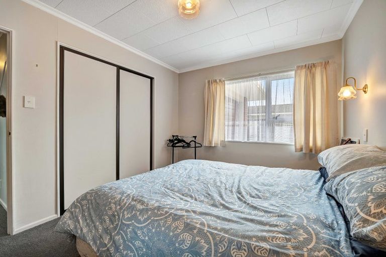 Photo of property in 20 Tukapa Street, Westown, New Plymouth, 4310