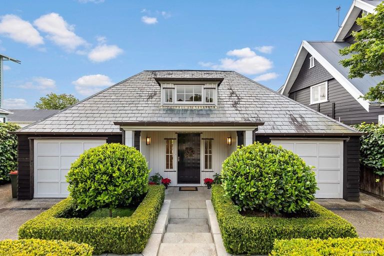 Photo of property in 4 Burwood Crescent, Remuera, Auckland, 1050