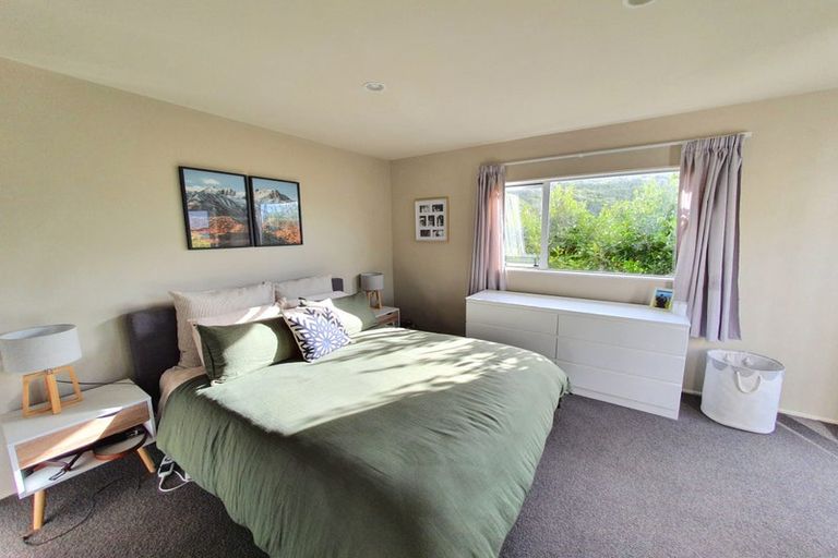 Photo of property in 100e Karepa Street, Brooklyn, Wellington, 6021