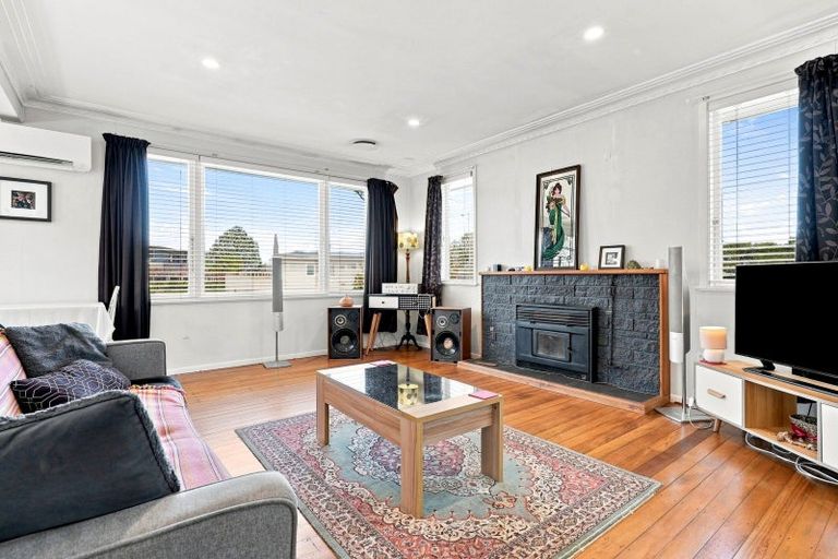 Photo of property in 57 Chorley Avenue, Massey, Auckland, 0614