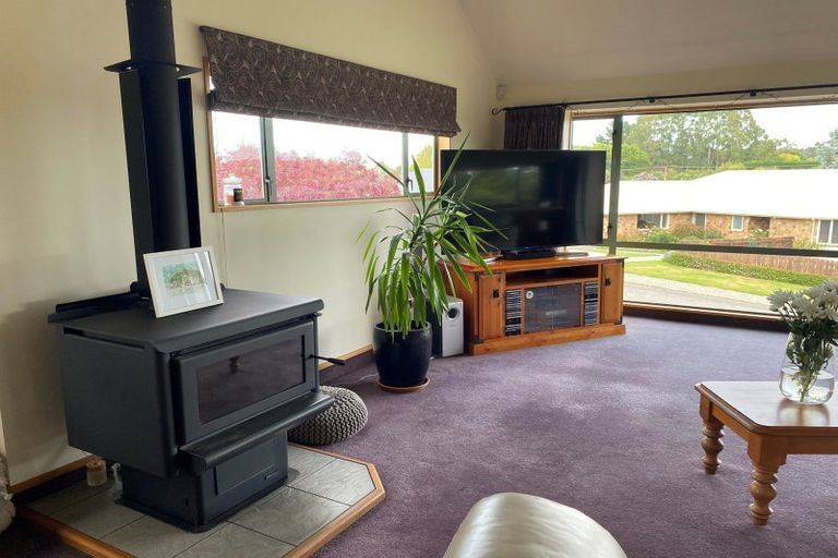 Photo of property in 12 Grove Avenue, Weston, Oamaru, 9401