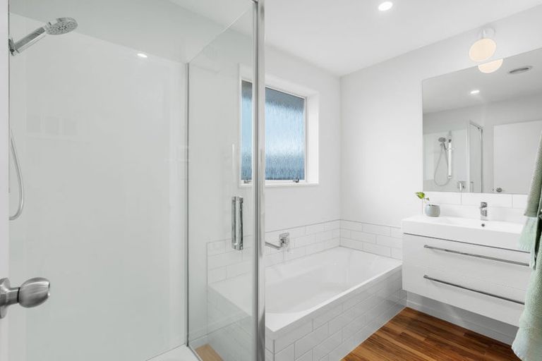 Photo of property in 2/123 Gilberthorpes Road, Hei Hei, Christchurch, 8042