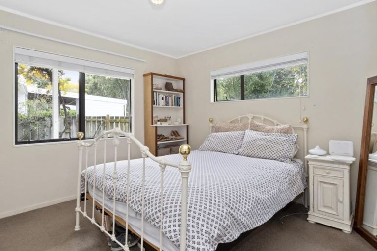 Photo of property in 18 Pelorus Street, Welcome Bay, Tauranga, 3112