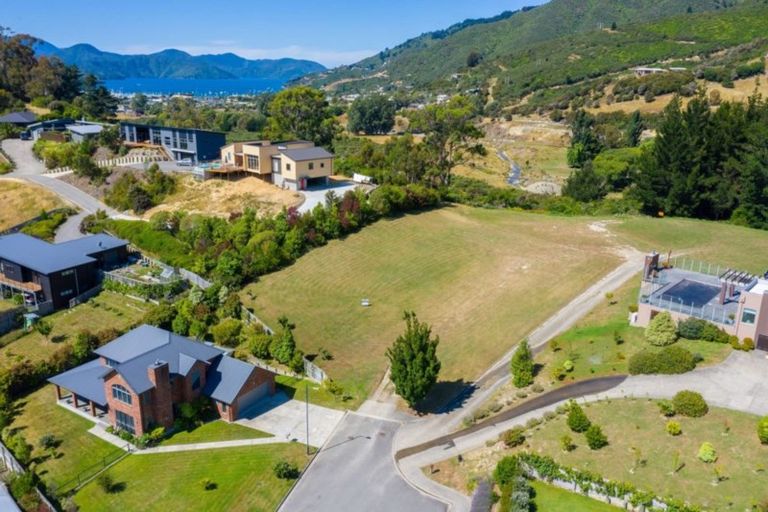 Photo of property in 7 Fantail Heights, Picton, 7220