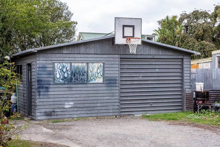 Photo of property in 16a Clifton Avenue, Carterton, 5713