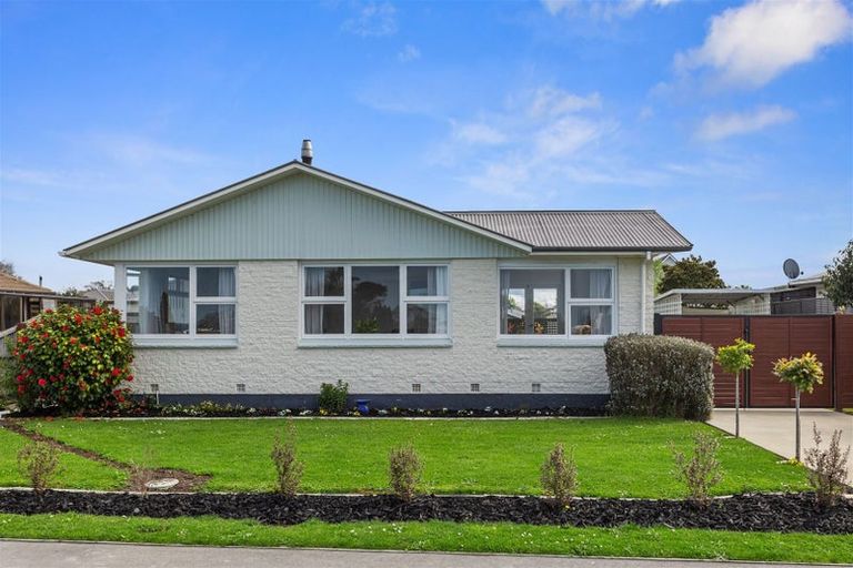 Photo of property in 16 Bracebridge Street, Kaiapoi, 7630