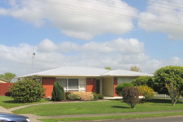 Photo of property in 12 Coronation Road, Morrinsville, 3300
