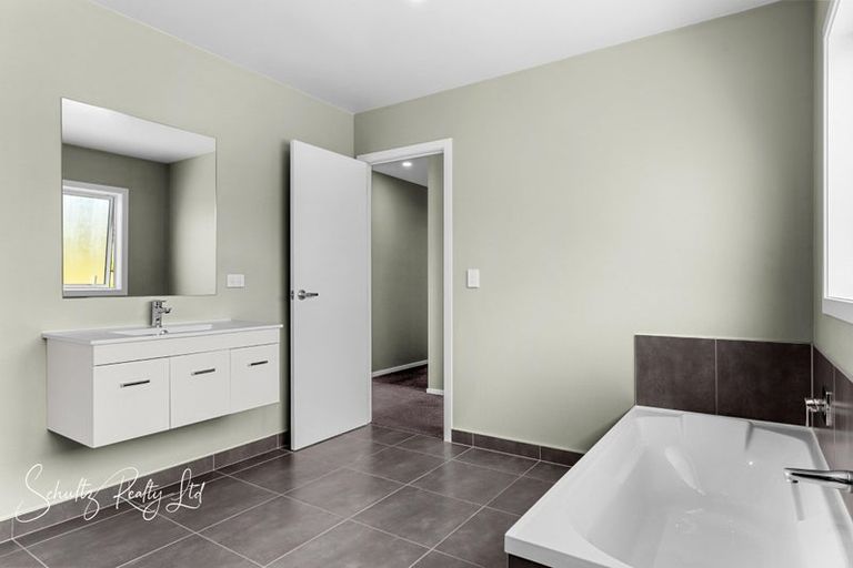 Photo of property in 918 Oneriri Road, Kaiwaka, 0573