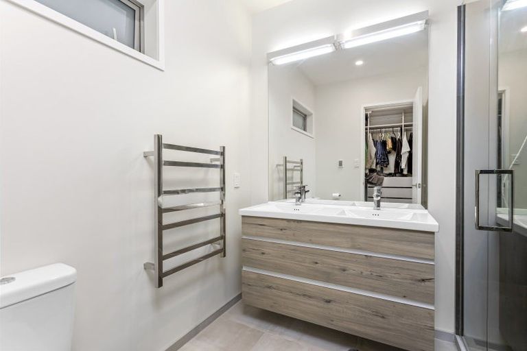 Photo of property in 9 Tauwaka Crescent, Riverhead, 0820