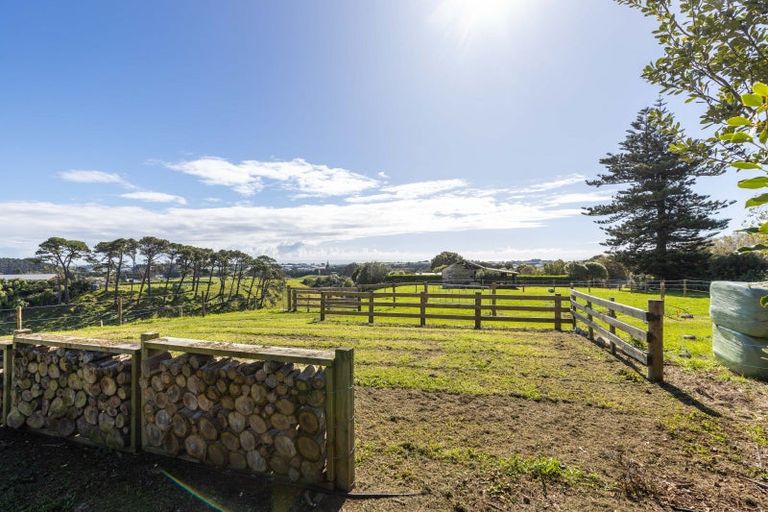 Photo of property in 201 Egmont Road, Hillsborough, New Plymouth, 4372