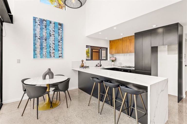 Photo of property in 4 Halyard Place, Te Atatu Peninsula, Auckland, 0610