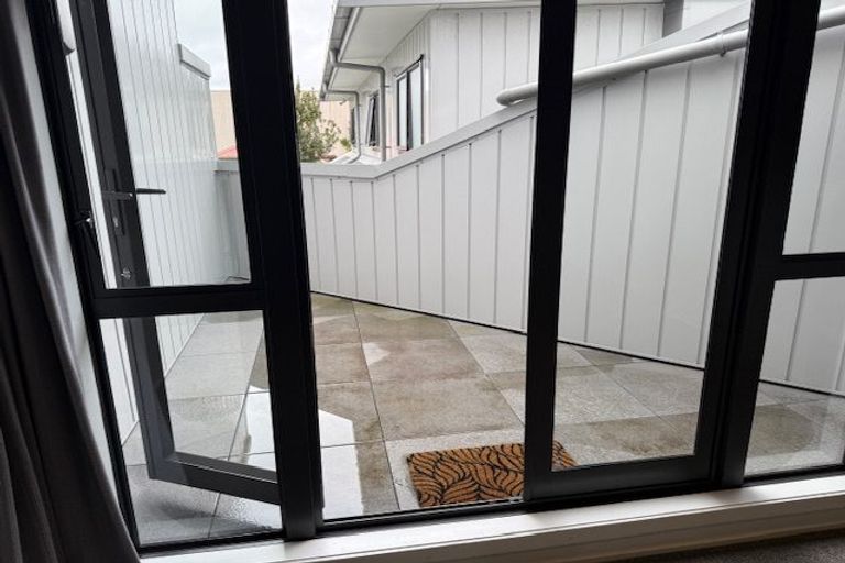 Photo of property in 31b/30 Westward Ho, Glen Eden, Auckland, 0602