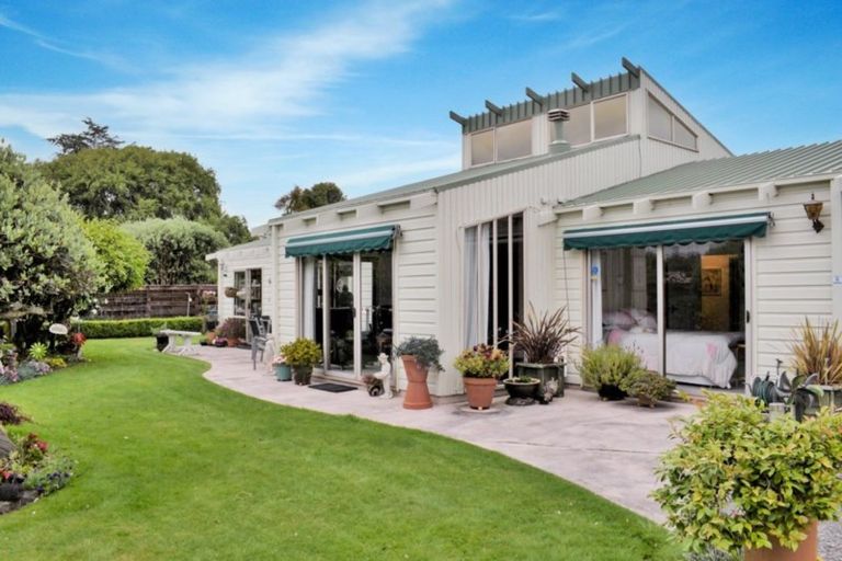 Photo of property in 7 Knights Grove, Otaki, 5512