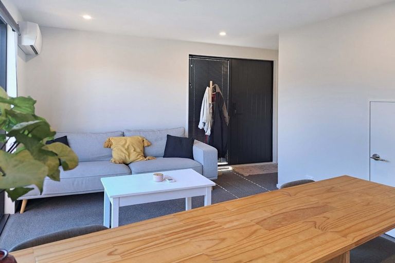 Photo of property in 3/48 Glen Road, Stokes Valley, Lower Hutt, 5019